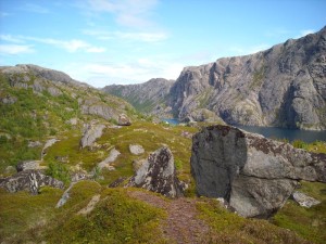 m-Wanderweg durch die Felsen